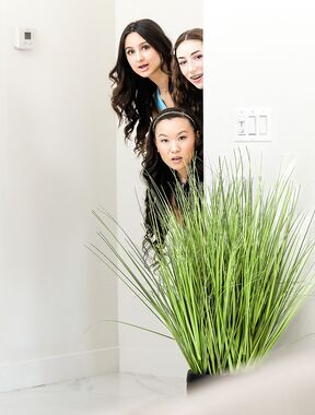 Kimmy Kimm, Tiana Blow And Eliza Ibarra Pleasuring Lucky Dude In The Living Room photos (Jimmy Michaels)