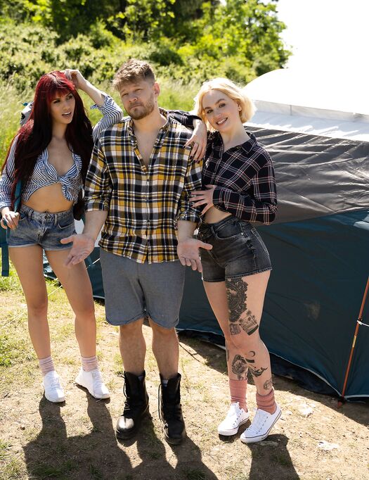 Sexy Redhead Babe With Natural Breasts Gets Fucked In A Tent photos (Yenifer Chacon)