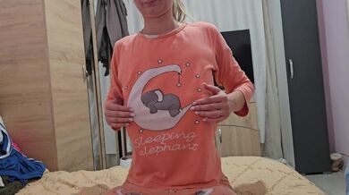 (پورنو فارسی) I brought my Iranian secretary home and she sucked my cock