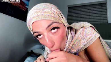 Hijabi Aaliyah shows off her lingerie and gets a massive facial