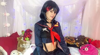 Fill a la Fill: Ryoku Swallows Gummy Bear Life Fibers Whole! FULL (Vore, Neck Swallowing)