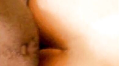 Petite teen vågner op af bbc cums og stor belastning af