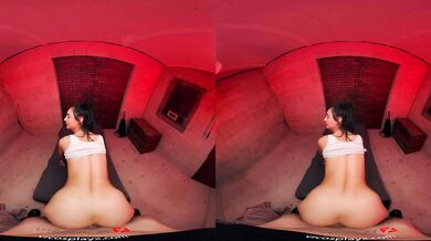 Busty Latina Eliza Ibarra As LARA CROFT Is All Yours In TOMB RAIDER A XXX VR Porn Parody