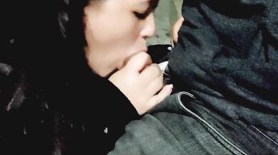 Paramos Numa Praça De Madrugada