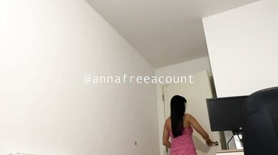 Novinha do Stripchat goza com brinquedo lovense e depois rebola gostoso na webcam