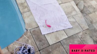 Me masturbei na cobertura e quase fui flagrada