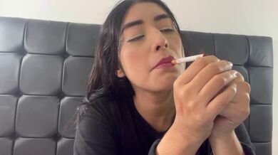 especialista fetichismo fumar puta