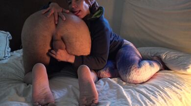 Evimizin Temizlikcisi Zeynep Abla Evin Genci ile Sikisiyor - Turkish Amateur Porno