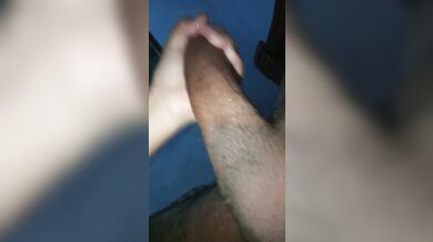 Una mamada muy exótica me hace venirme en su boca