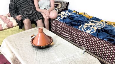 جديد فيلم سكس مغربي ????الحاج كيحوي مرات صاحبو الفلاح ????حصرويا