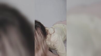 Mi secretaria me entrego el culo para que no la despedida, que harían en mi lugar ?