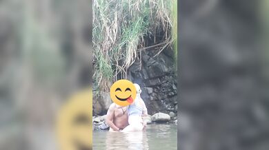 Persian Couple ???????????? سکس با خواهرناتنی ایرانی????????