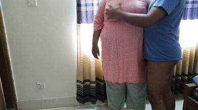 زوجة الأب الإيرانية المثيرة تثير فجأة جنسيًا في الفندق، أمارس الجنس لأن أبي بعيدًا I Fuck Irani MILF