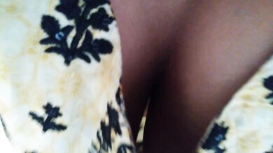 كانت عمتي البنجاب المسلمة الساخنة تنظف المنزل عندما رآها صبي الجيران ومارس الجنس - Punjabi Aunty Sex