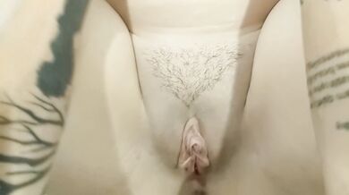 POV MASSAGE AND ANAL MAKES PAWG CUM