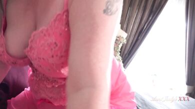 Aunt Judy's XXX - Posh Curvy MILF Kjirsten Fucks the Cleaning Guy