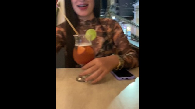 ????In exchange for a phone,???? a university????‍???? student measures her pussy ????(caught in a cafeteria)☕