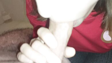 azeri seks xala spermanin agzina tokulmeyinden hezz alib sikini yalayir