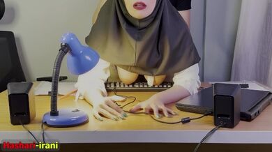 به منشی جدیدم خودم کار رو کامل یاد دادم سکس تو محل کار عالیه . قسمت اول secretary