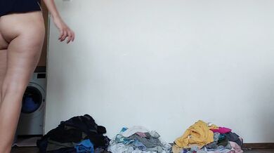 Figa bruna sexy, culo grosso. Calda figa pelosa latina, grandi tette, grandi capezzoli