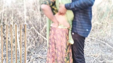 Gav ki Kamwali Bai ki jungle me Gand chudai Pesa dekar desi outdoor Anal Full Hindi