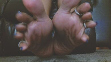 Bare FEET Socks and Shoes