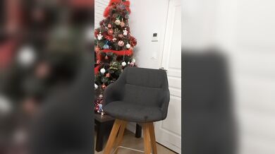 Abonne toi MYMFANS Faucettes soumise à Noël comme une chienne