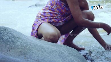 Indian servent fuck Desi Vilage aunty while bathing river her hot and sexy figer get more Cum Hard x