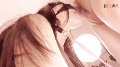 秘色独家原创片《渴望喷水的粉红奴》