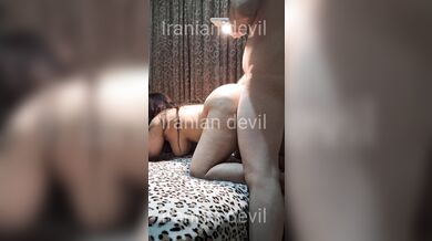 Sex with Iranian horny girl in valentine شوهرم وقتی خونه نبود کادوی ولنتاین دوست پسرمو دادم ایرانی
