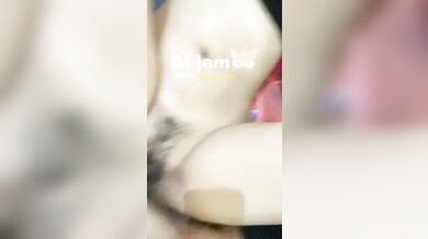 Sebelum berangkat kerja minta jatah dulu