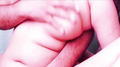 दुध र पुति खेलाएर सोल्टीले पानी पानी बनायो Nepali Hot Wife