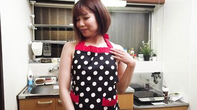 【Couple Channel Vol,1】I temptation my boyfriend while nakied naked apron