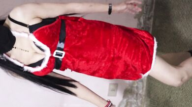 هابى نيو ير ياجماعة رقص بلبس الكريسماس كل عام وانتم بخير