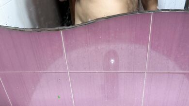 حبي بق يصرفق ليا فطرمتي فدوش ويلعب ليا بزبو فيها