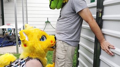 Outdoor Kitty Blowjob