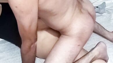 اولین بار بود دوست دخترم خودش کرد تو کونش.چه حالی داد