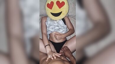 Alone at home with my stepsister, stop doing homework to fuck hard and watch me cum