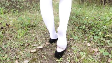 Fetish walk schoolgirl show feet in white knee socks